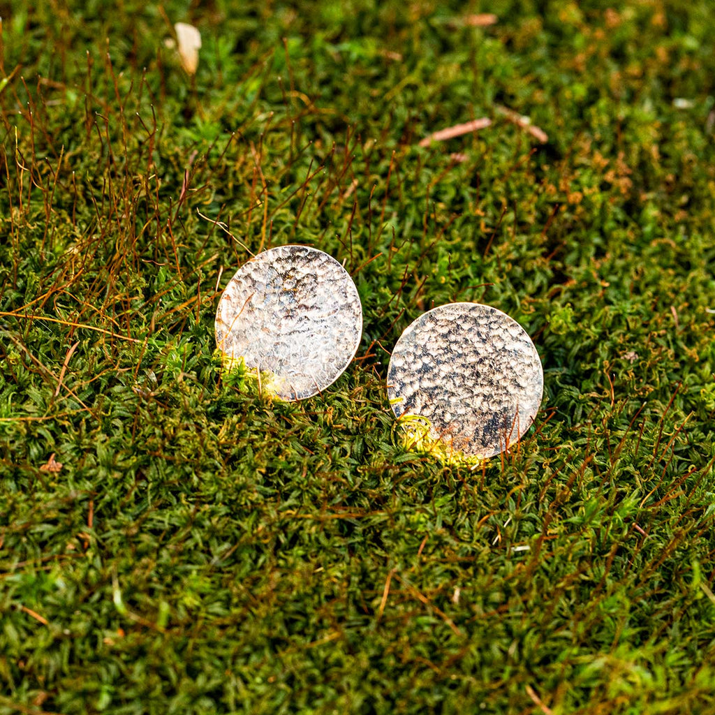 Hammered Gold Filled Disc Stud Earrings (16 mm)