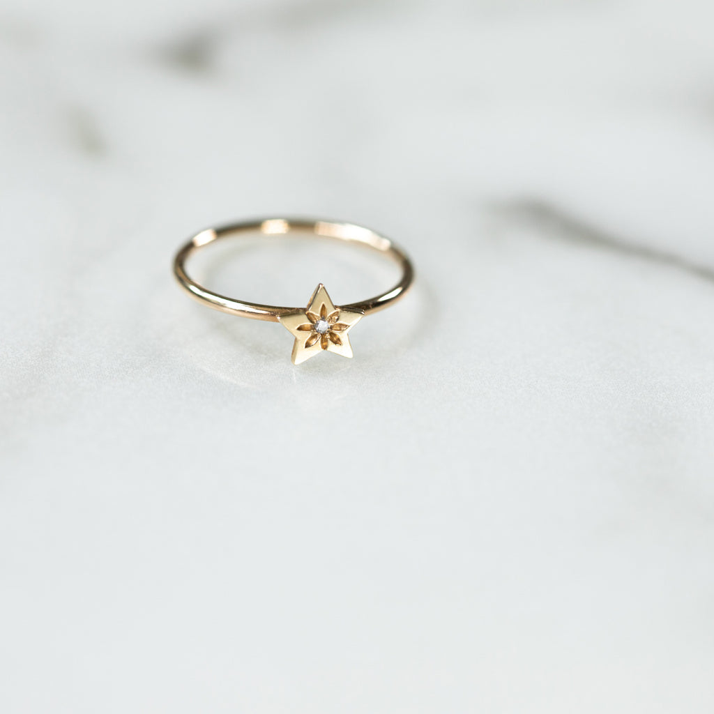 14K - Tiny Love Ring - Star with Stone